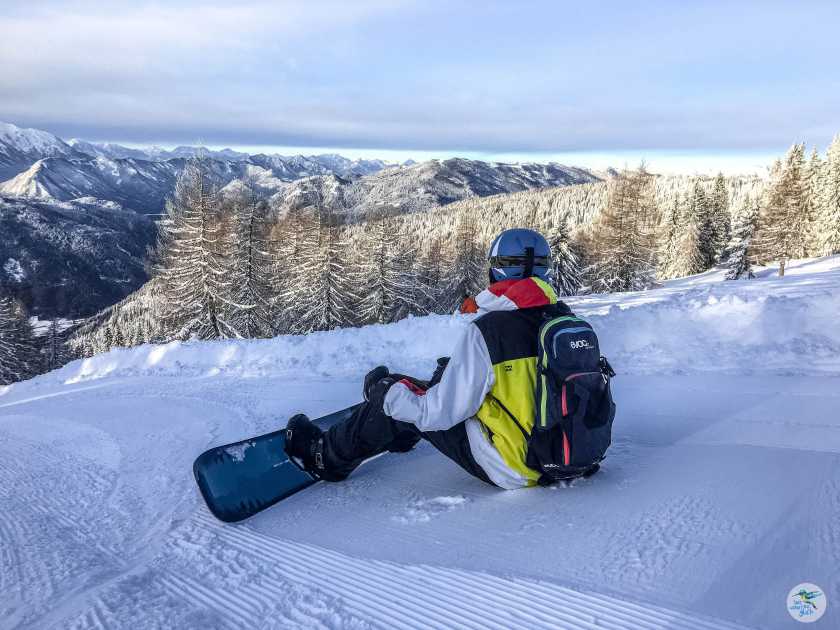 Cousin Stefan blickt auf Kärnten