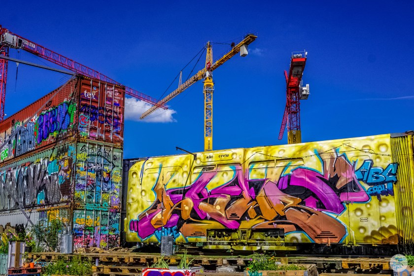 Graffitis auf alten Containern