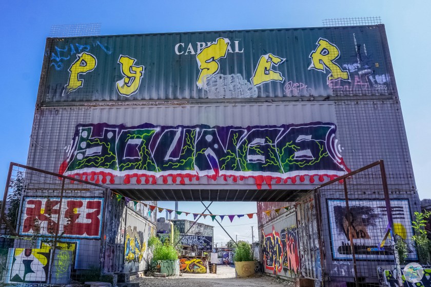 Eingang zum Bahnwärter Thiel in München