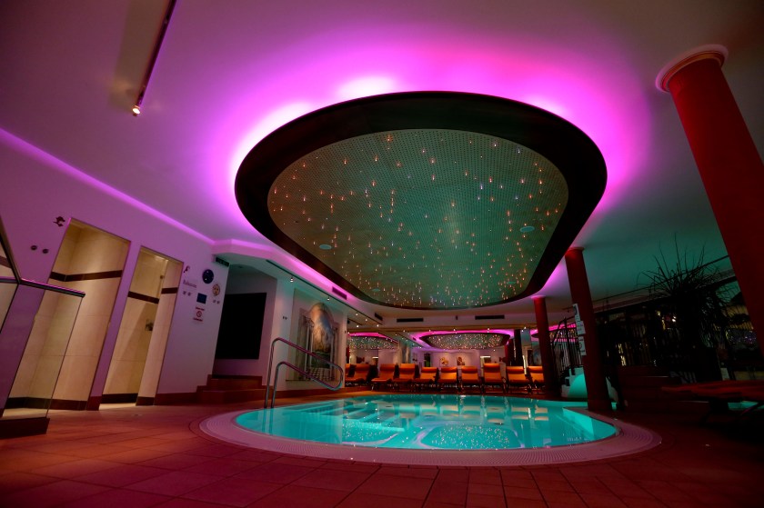 Umfassender Wellnessbereich (indoor)